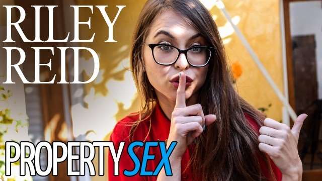 PROPERTYSEX 猛男冲浪客欲火焚身，狂操极品熟女房东猛爆内射！